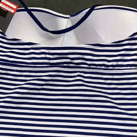 NWT Mossimo navy striped swimtop only - Picture 6 of 9